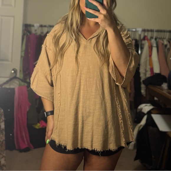 Tops - FrayedV-Neck Cotton Tunic in Tan by GiGio